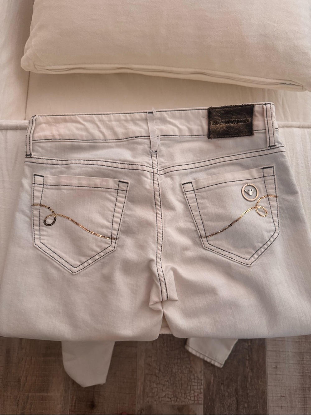 Emporio Armani White Skinny Jeans with Gold Thread Pocket Detail